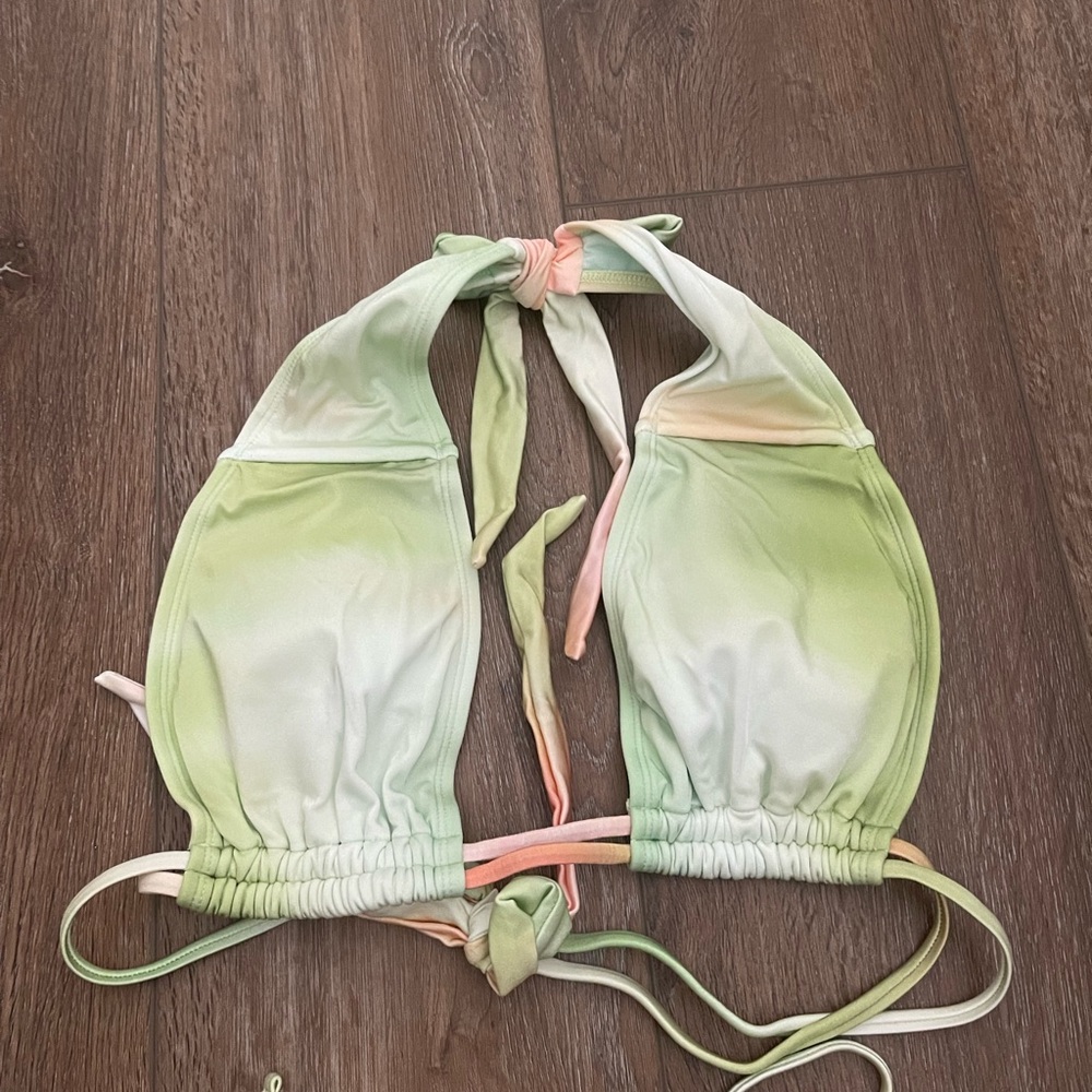 Bikini Set - Picture 3 of 5